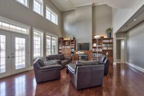 Property listing for 116 Gatepost Pl., Hamilton, ON